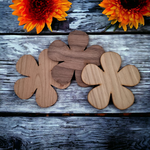 Daisy Wooden Finish Coasters, Sets of 4, 6 or 8 (12cm 4.5"), Customised Engraving, Wood Colour Options.