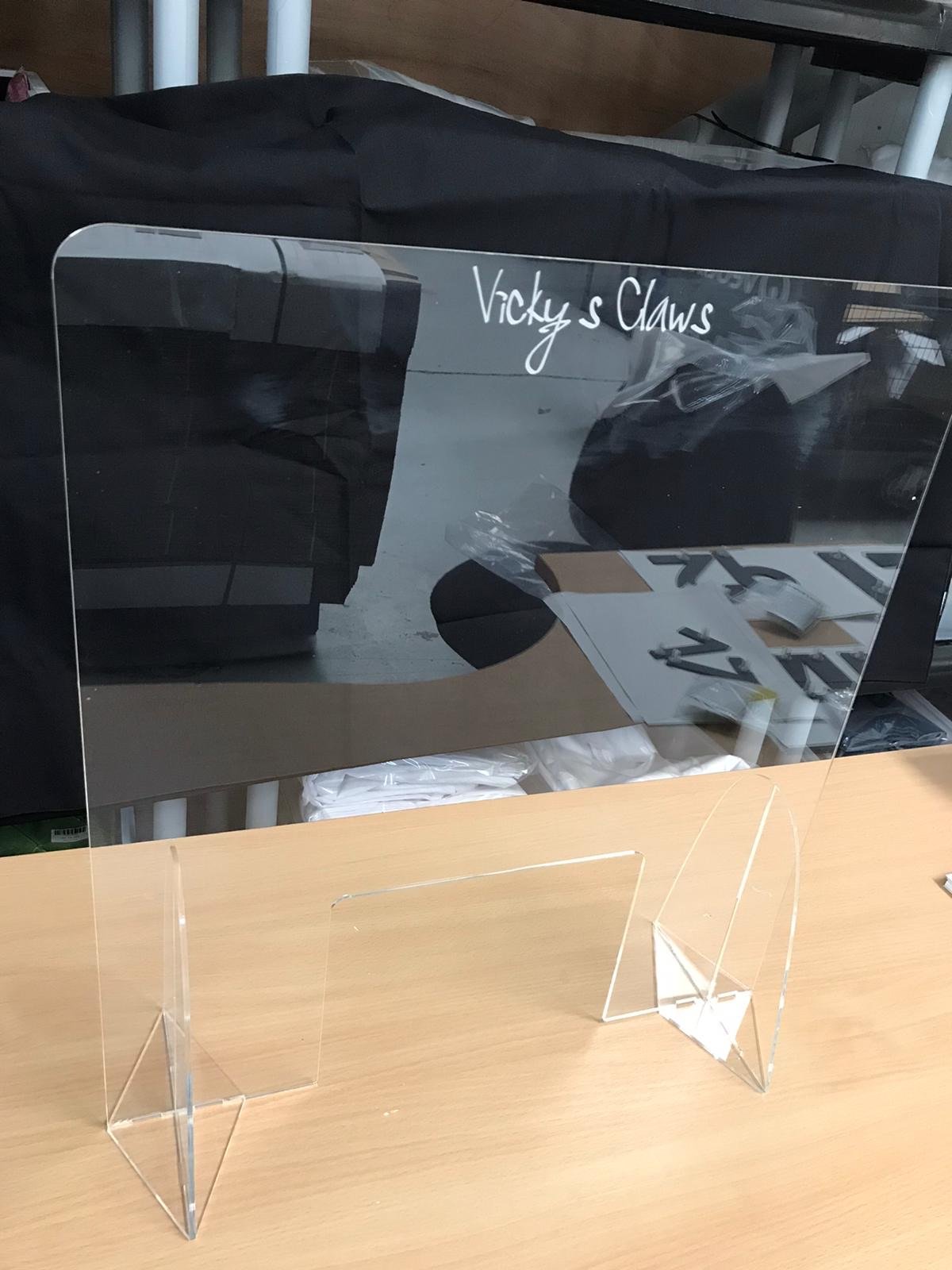 Écran de sécurité pour comptoir anti-éternuements