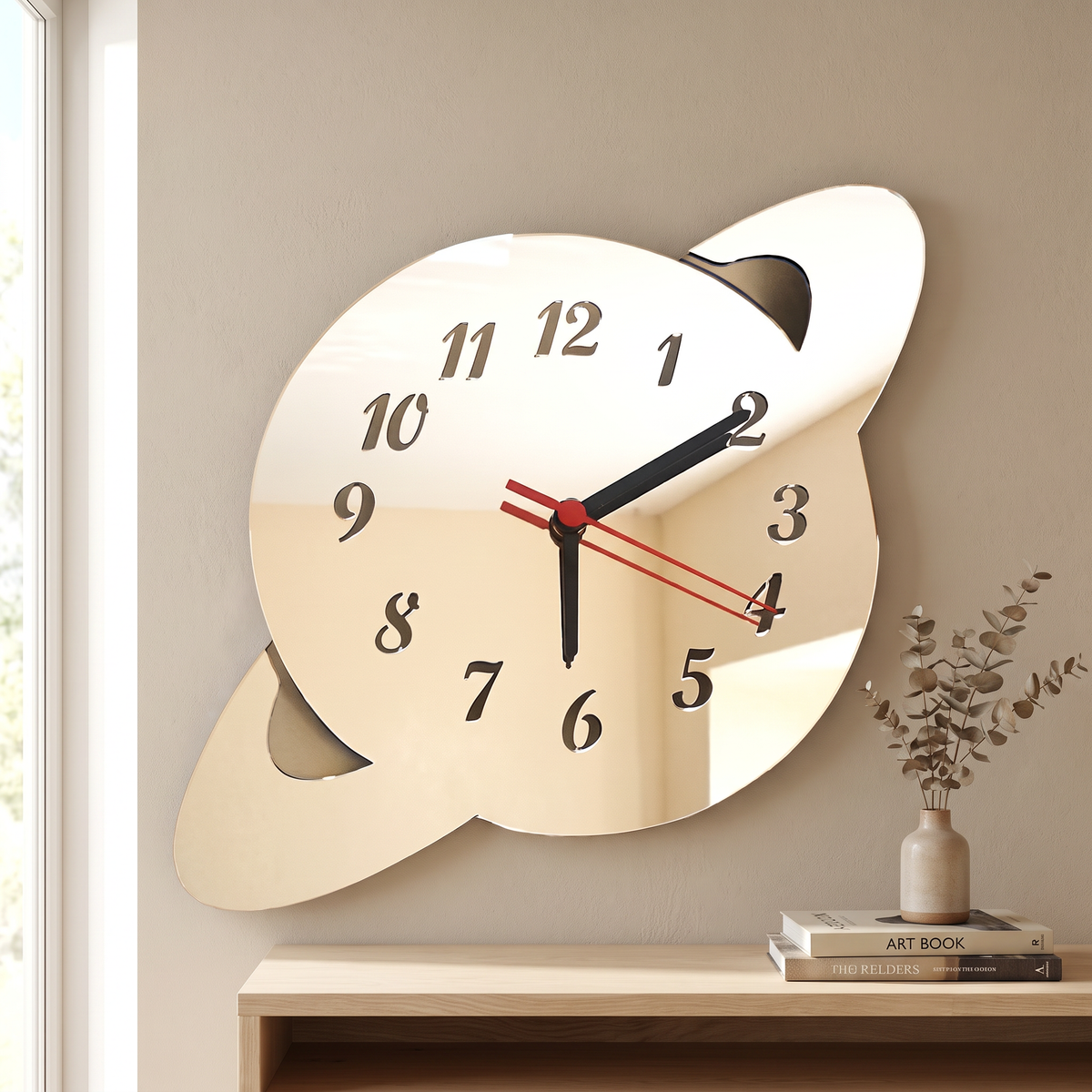 Saturn Shaped Wall Clock - Modern Decorative Space Decor