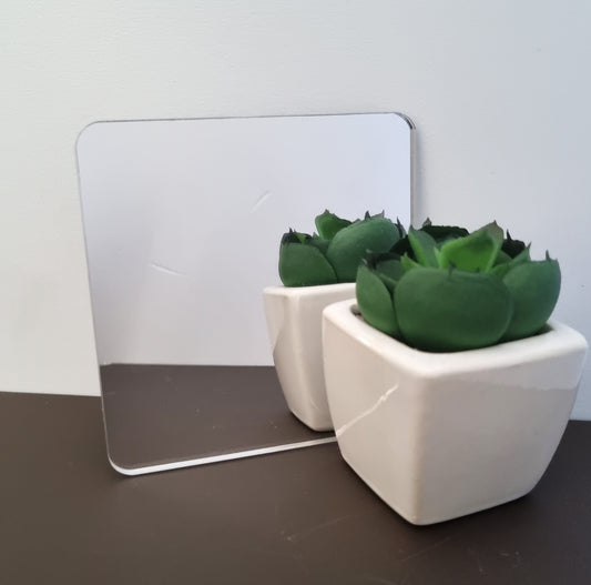 Miroirs acryliques carrés aux angles arrondis, plusieurs tailles, couleurs et services de gravure