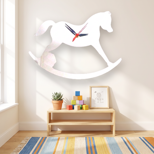 Horloges en forme de cheval à bascule - Plusieurs choix de couleurs
