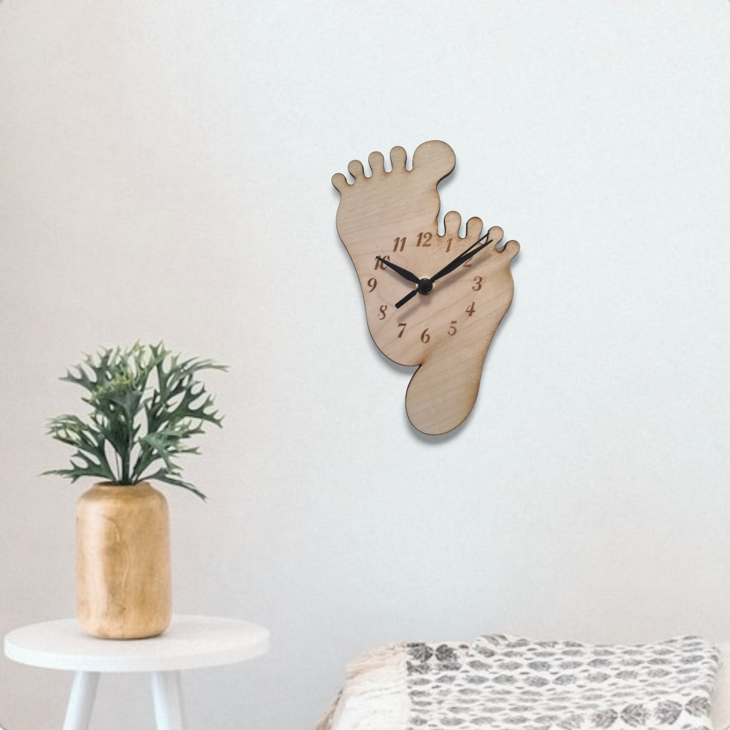 Feet Clock - Wooden