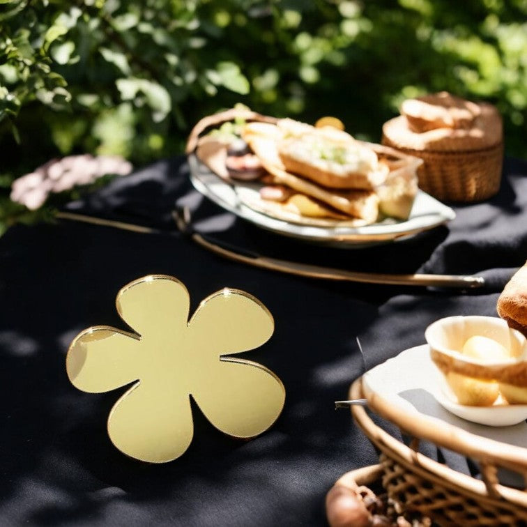 Daisy Flower Shaped Coasters in Mirrored Colours