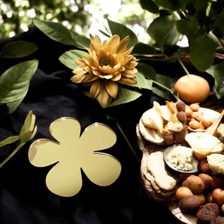 Daisy Flower Shaped Coasters in Mirrored Colours