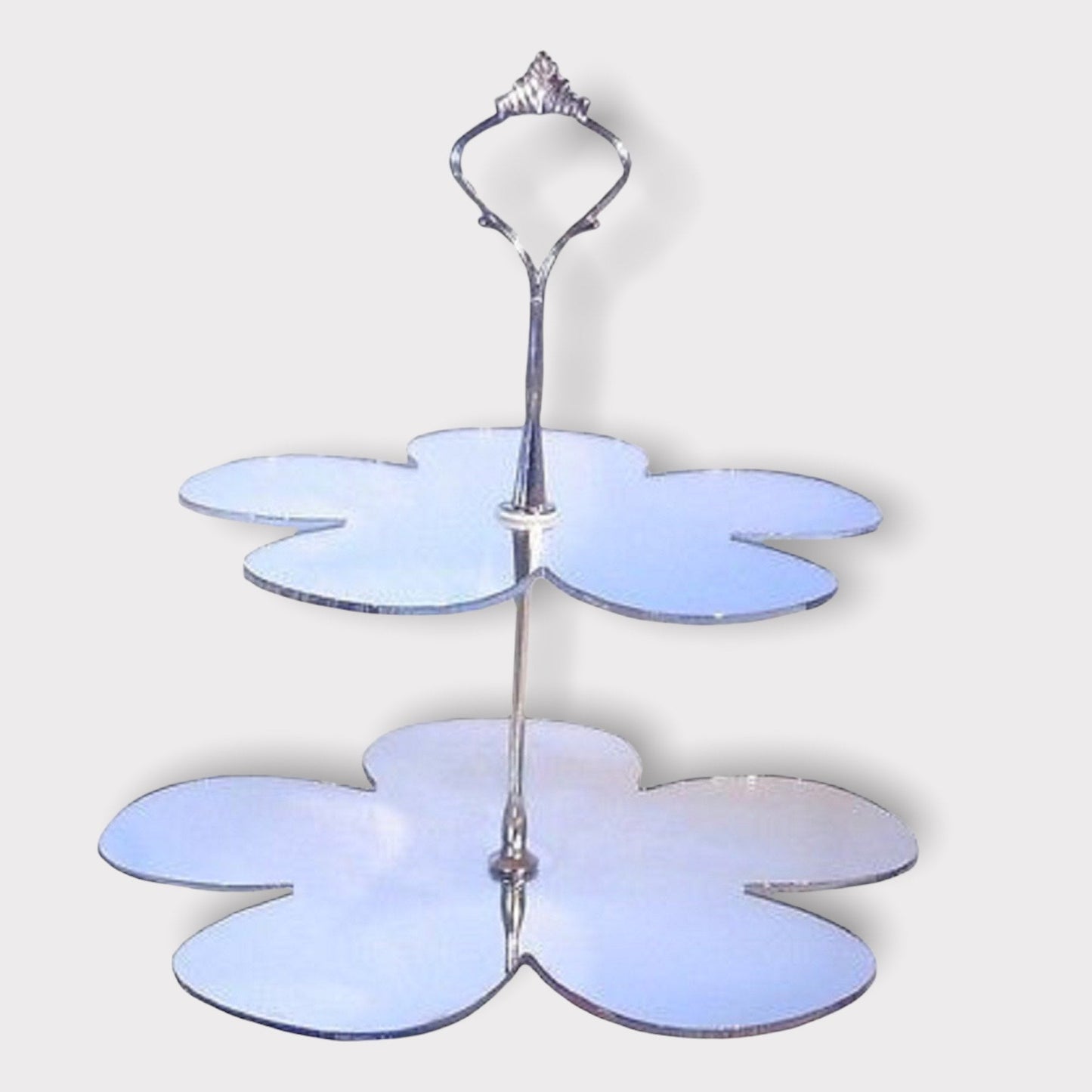 Two Tier Daisy Cake Stand