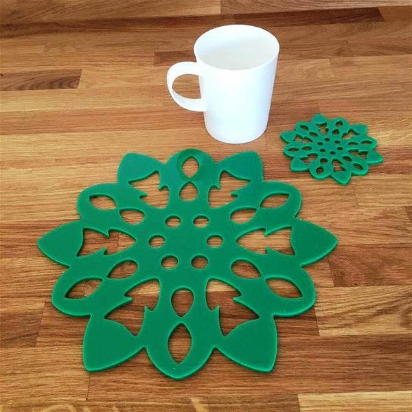 Snowflake Shaped Placemat and Coaster Set - Green